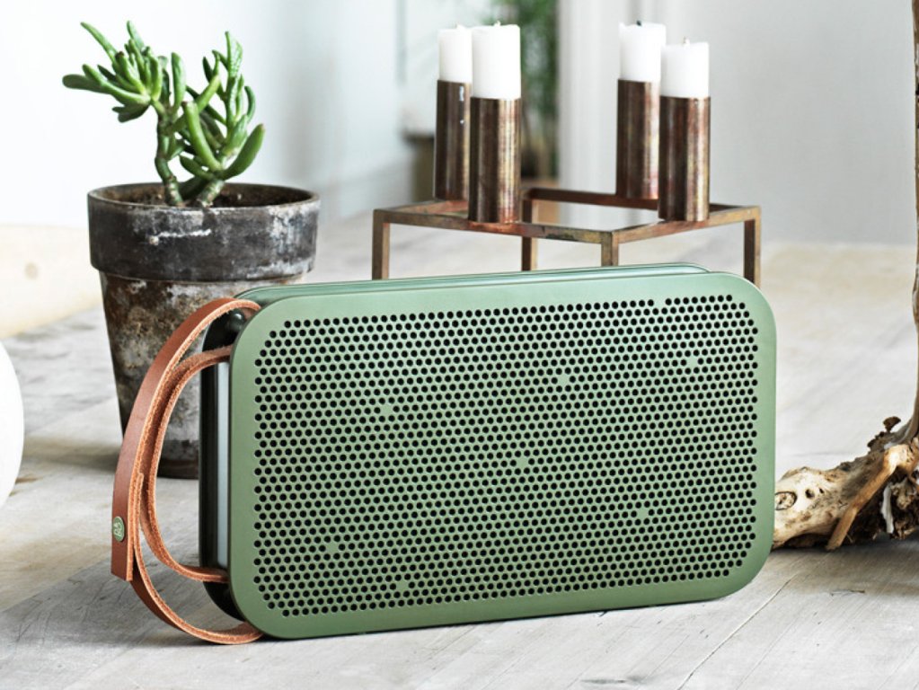 16 Best HighEnd Bluetooth Speakers for Unchained Troubadours