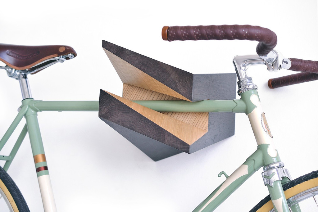 Woodstick Iceberg Chestnut – indoor bike rack