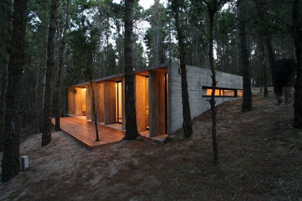concrete-house-mar-azul-forest_BAK-architects_17