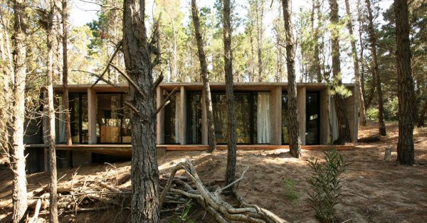 concrete-house-mar-azul-forest_BAK-architects_5