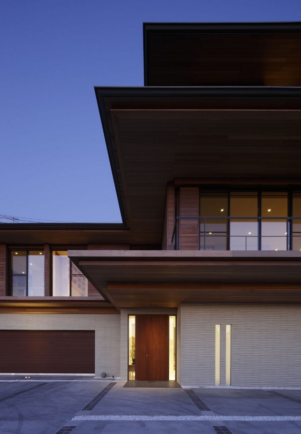 T Residence by Kidosaki Architects Studio 10