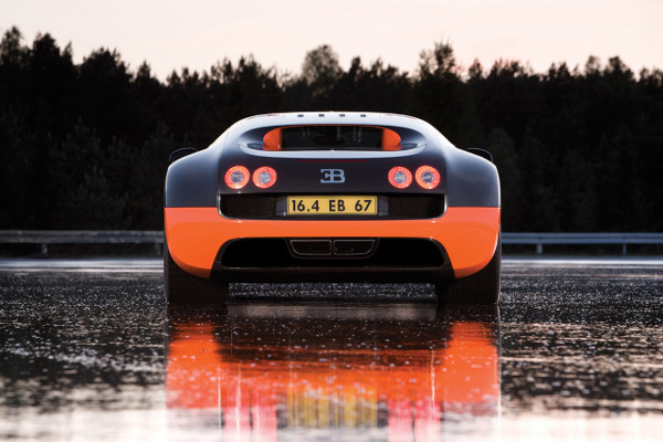 Bugatti Veyron 16.4 Super Sport 8