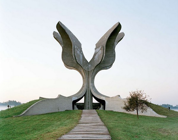 Abandoned Yugoslavian Monuments by Jan Kempenaers 5