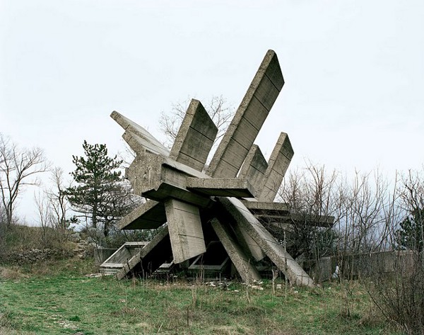 Abandoned Yugoslavian Monuments by Jan Kempenaers 7