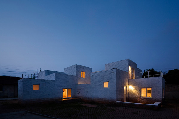 Minus K House by Kuu Architecture 1