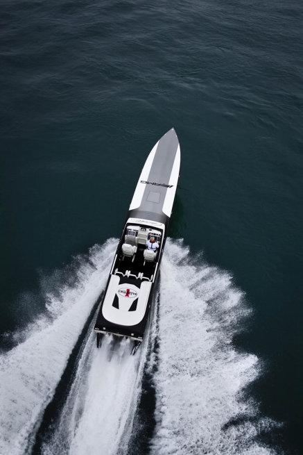 Mercedes AMG Marauder Cigarette Boat 3