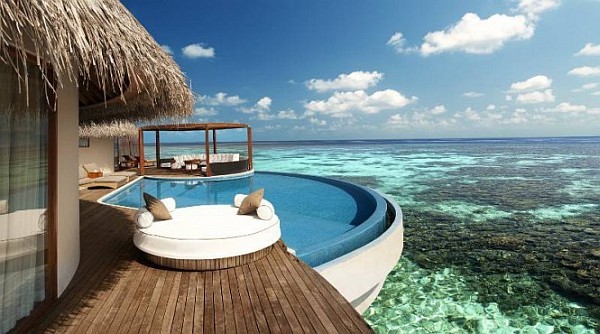 maldives W-Retreat-and-Spa-in-Maldives-pool-with-stunning-views 10
