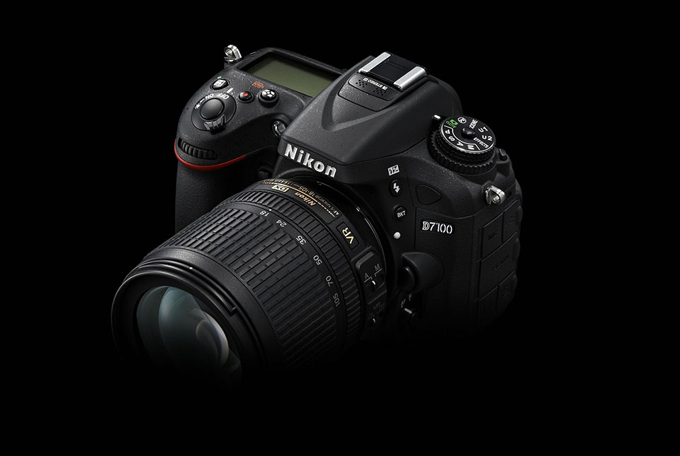Nikon-D7100-DSLR