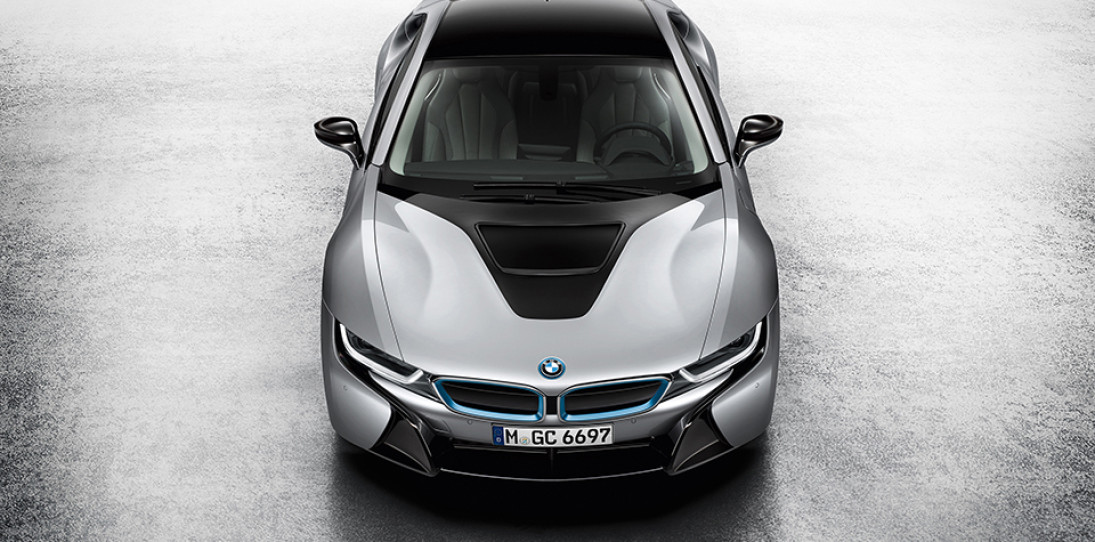 BMW i8 Plug-in Hybrid Sports Car Officially Revealed