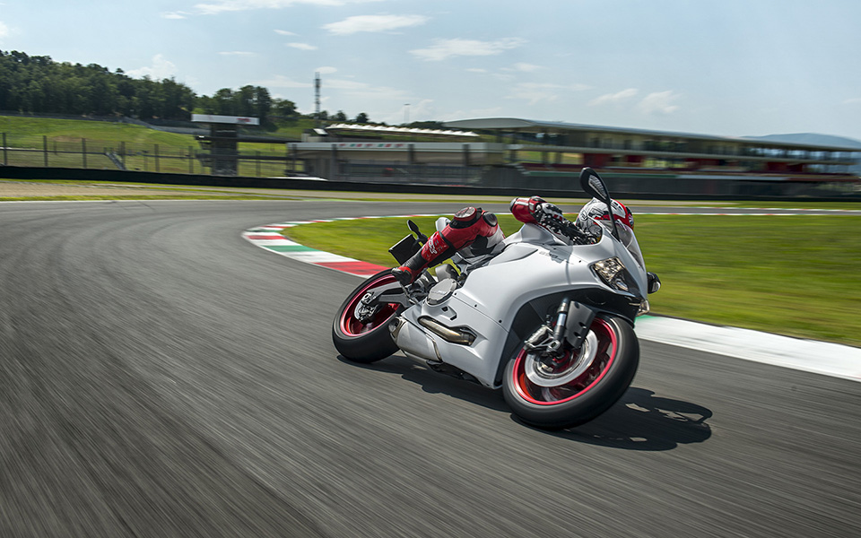 Ducati 899 Panigale Motorcycle 11