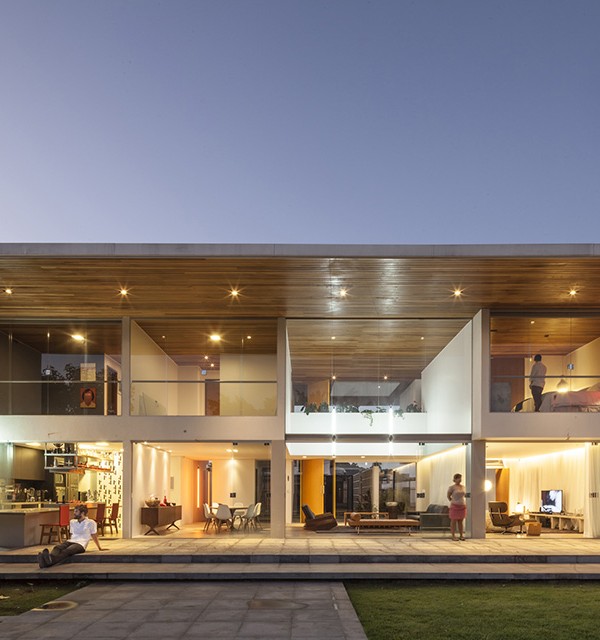 Linhares Dias House by DOMO Arquitetos 2