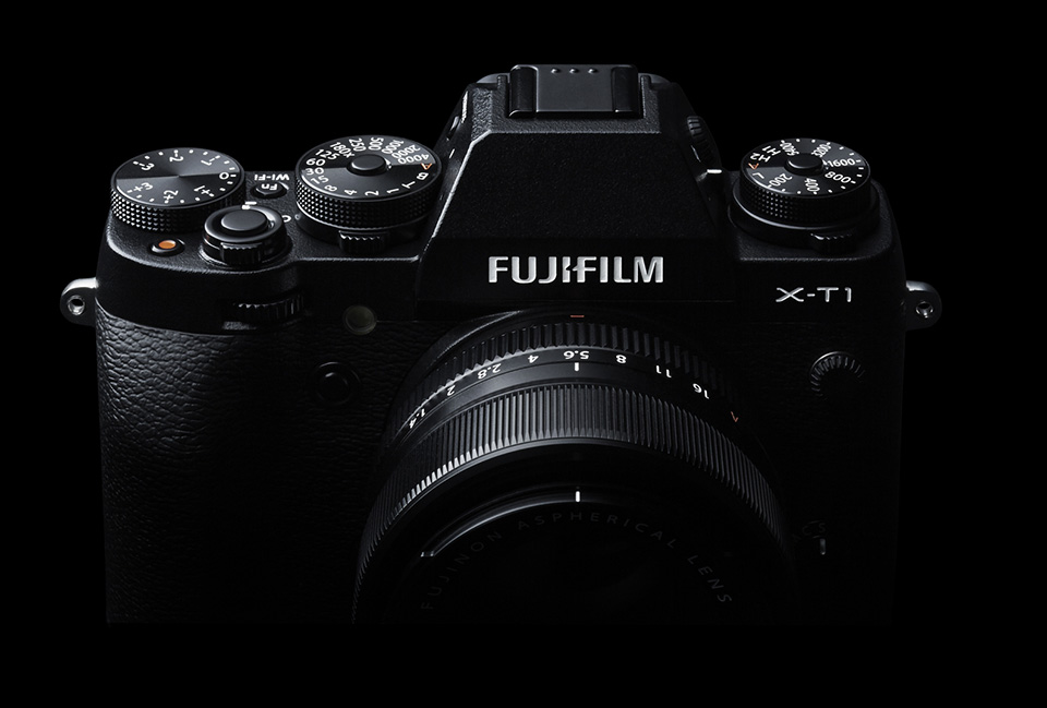 Fujifilm X-T1 Mirrorless IL Camera 2