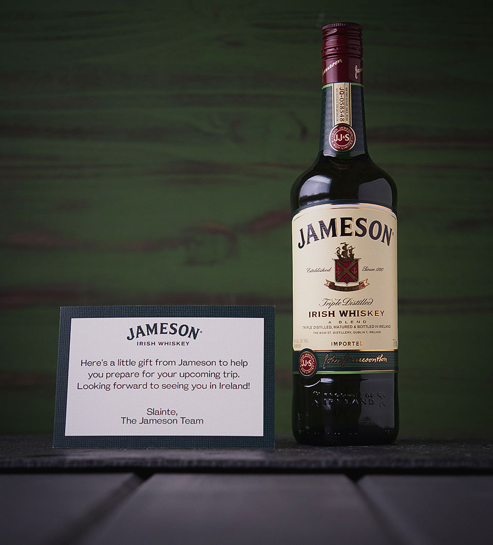 Jameson-Welcome-Pack---Bottle-with-Welcome
