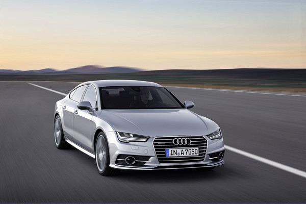 2015 Audi A7 Sportback - Rolling Front Angle