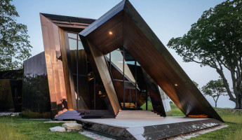 Daniel Libeskind 18.36.54 House: a Sculptural Architecture Masterpiece