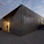 Desert Courtyard House is a Glass Palace in the Wilderness