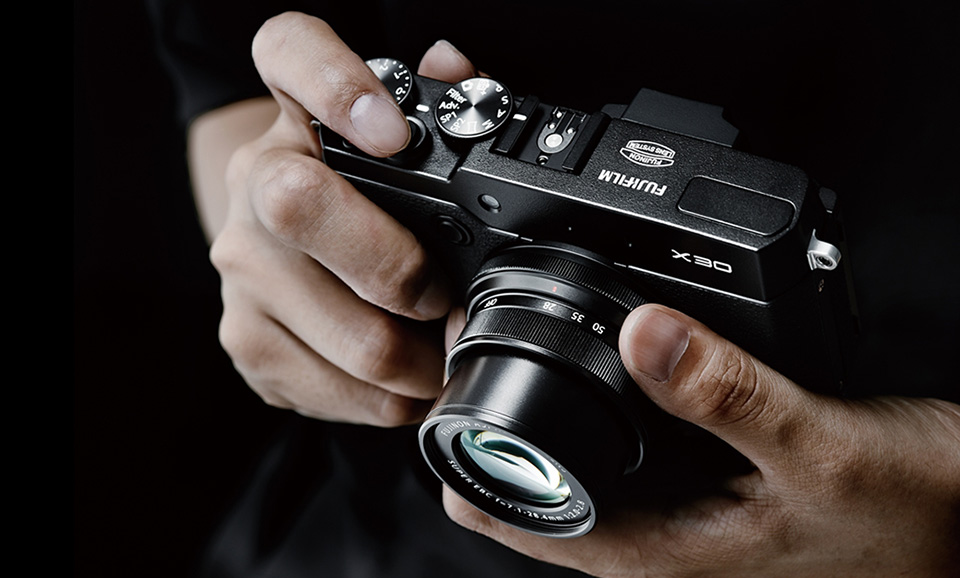 Fujifilm X30 Compact Digital Camera 3