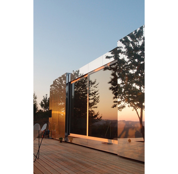 Casa Invisible Mirrored Prefab Tiny House by Delugan Meissl Associated Architects 4