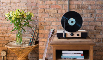 Gramovox Floating Record Player