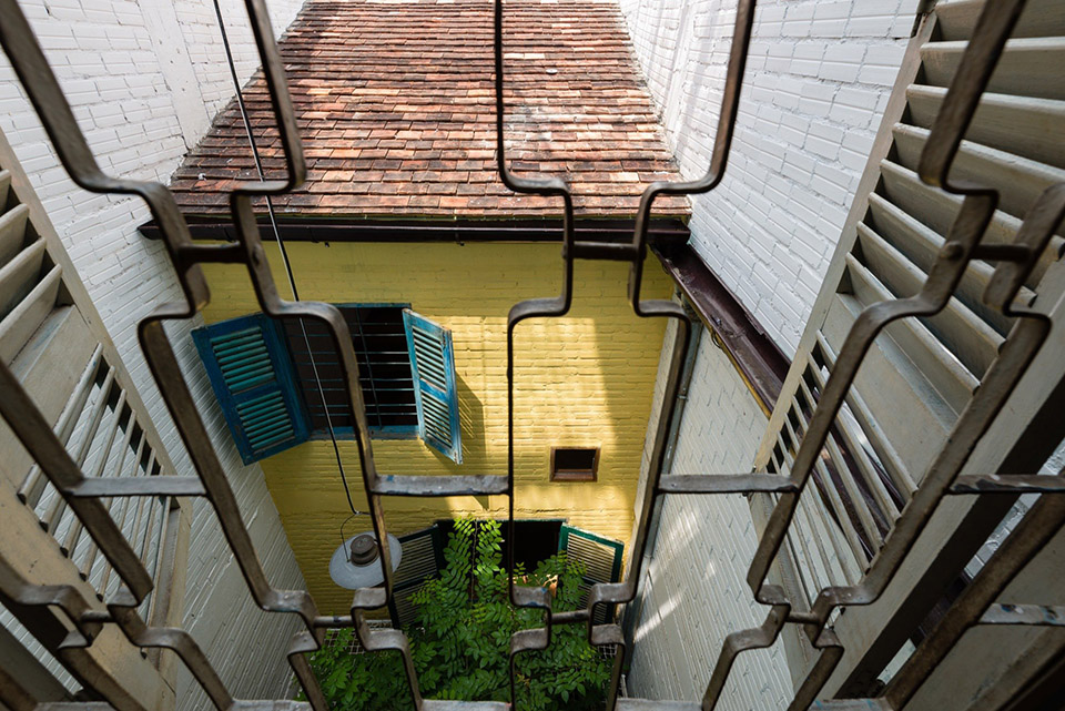 Saigon House by a21studio 2