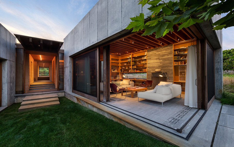 Coastal Concrete Contemporary - East House by Rose and Partners - Photography by Chuck Choi 17