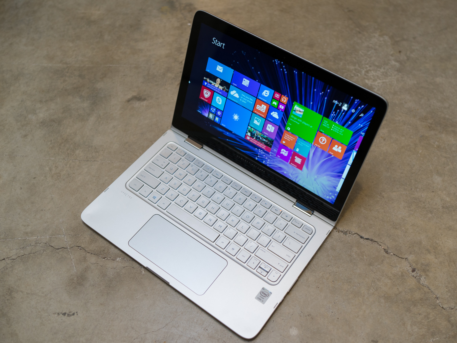 HP Spectre x360 - lightweight laptop