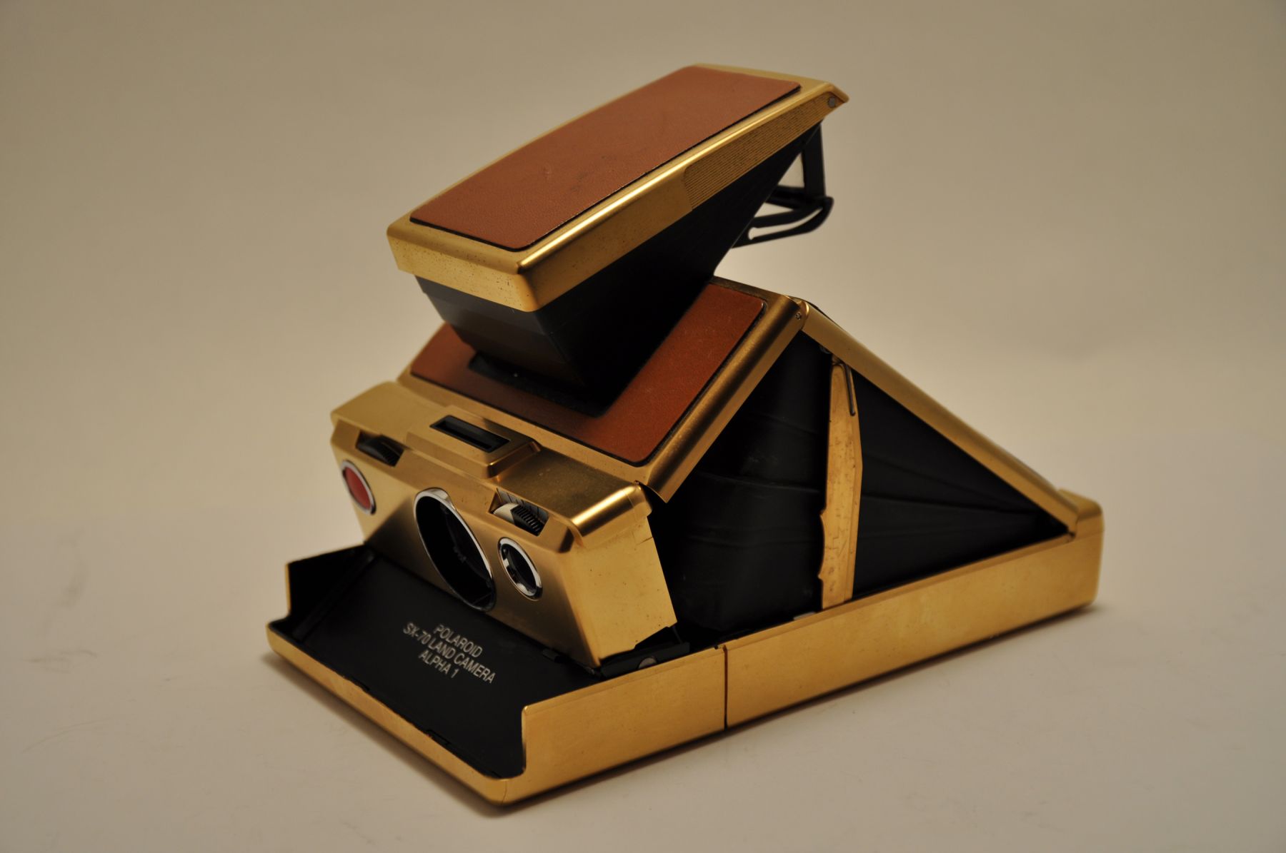 Polaroid SX-70 Alpha - vintage camera