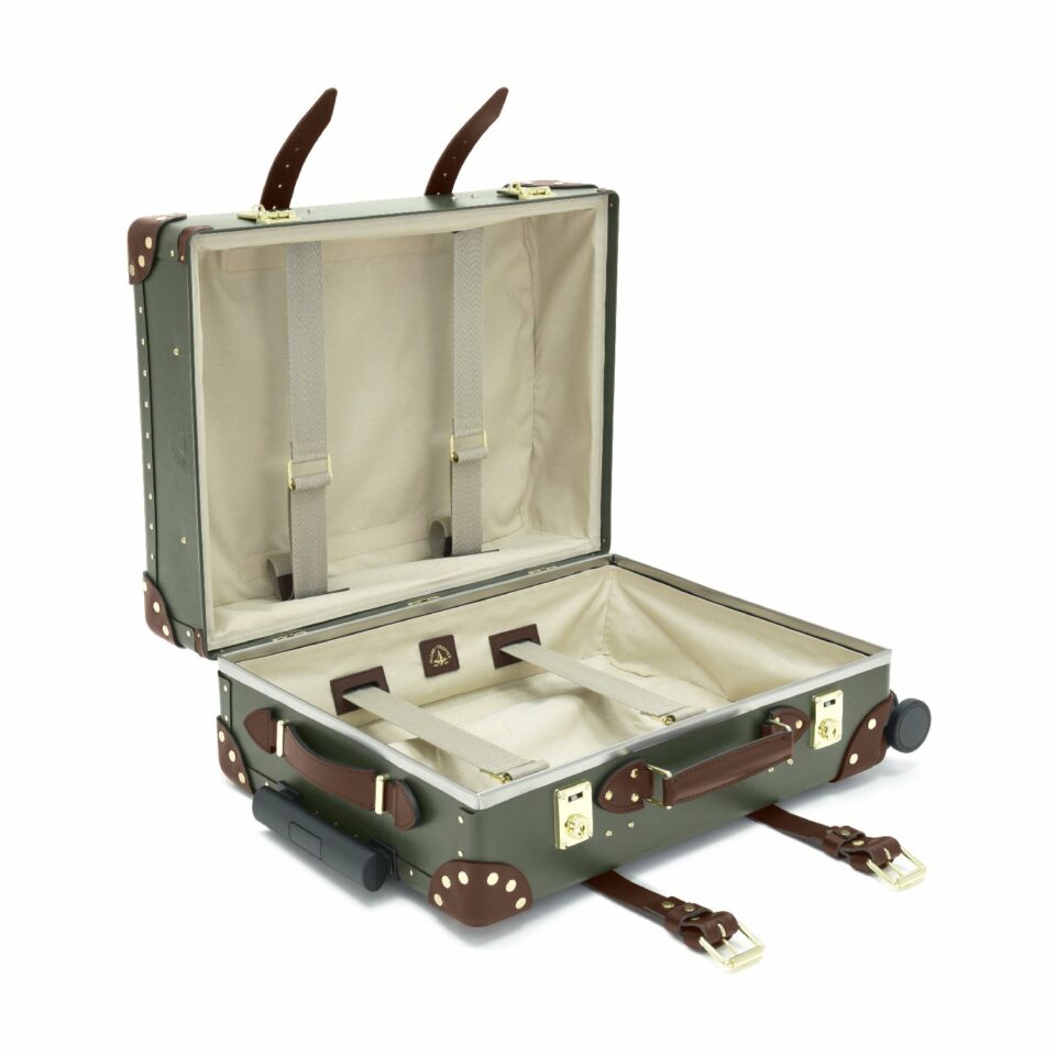 Globe Trotter Centenary carry-on with 4 wheels