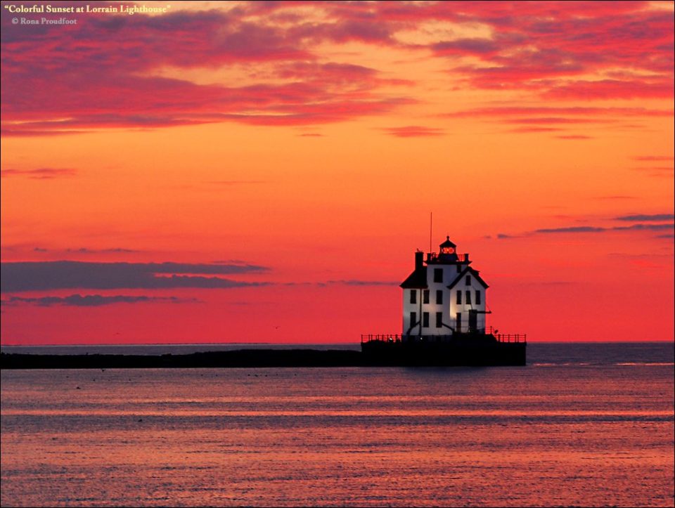 Lorain Lighthouse picture