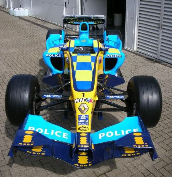 Renault F1 – police car