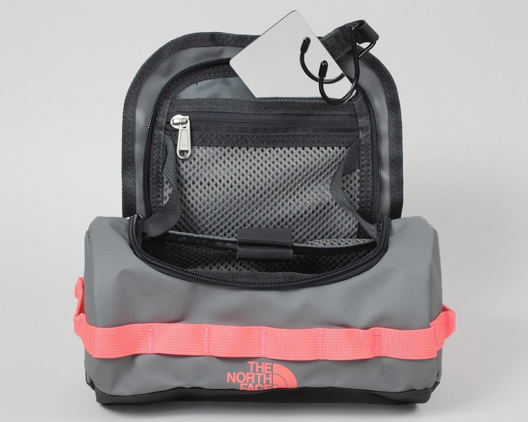 The North Face Base Camp Travel Canister - dopp kit