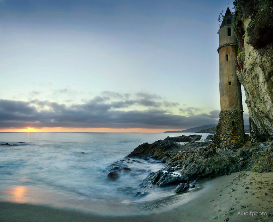 Victoria Beach lighthouse photograph