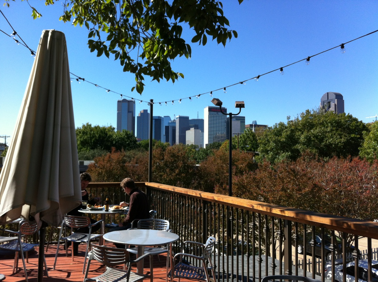 Stackhouse – rooftop bar dallas