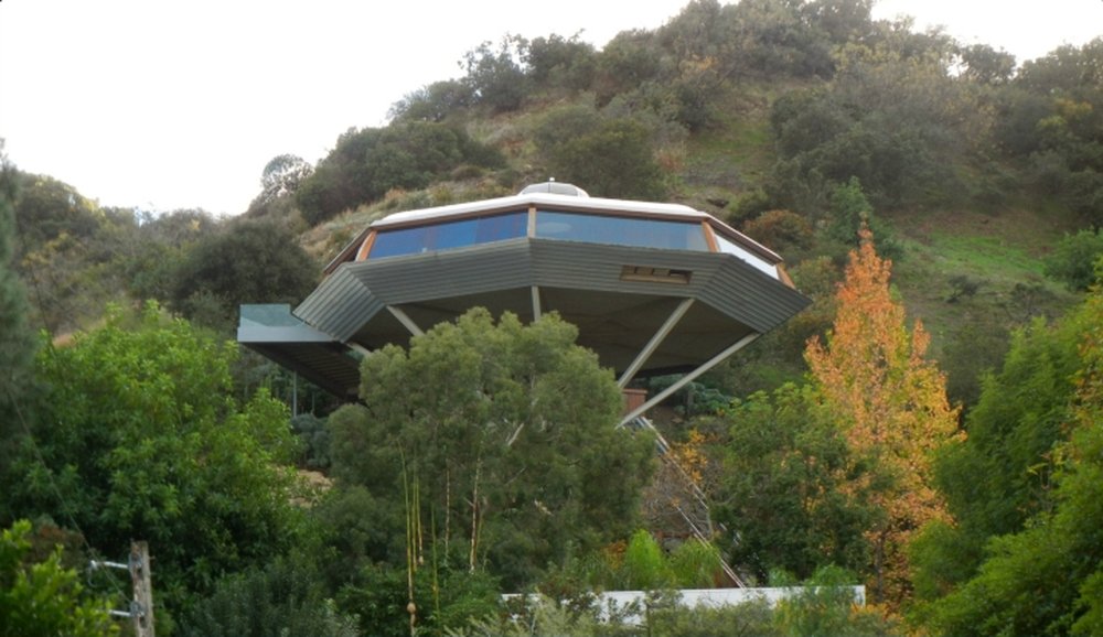 Lando Cloud City Home - house inspired by movie