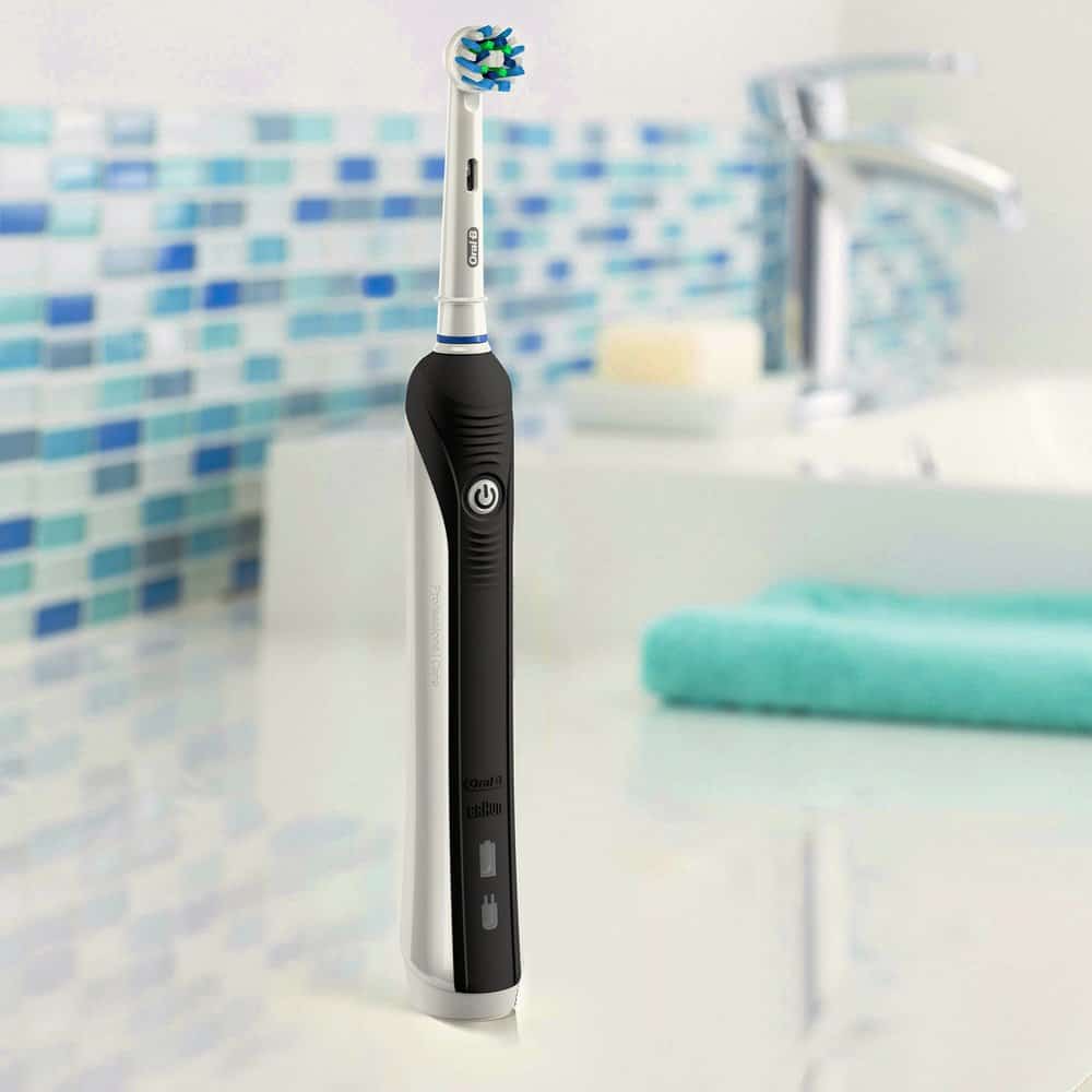 Oral-B Pro 1000 - electric toothbrush