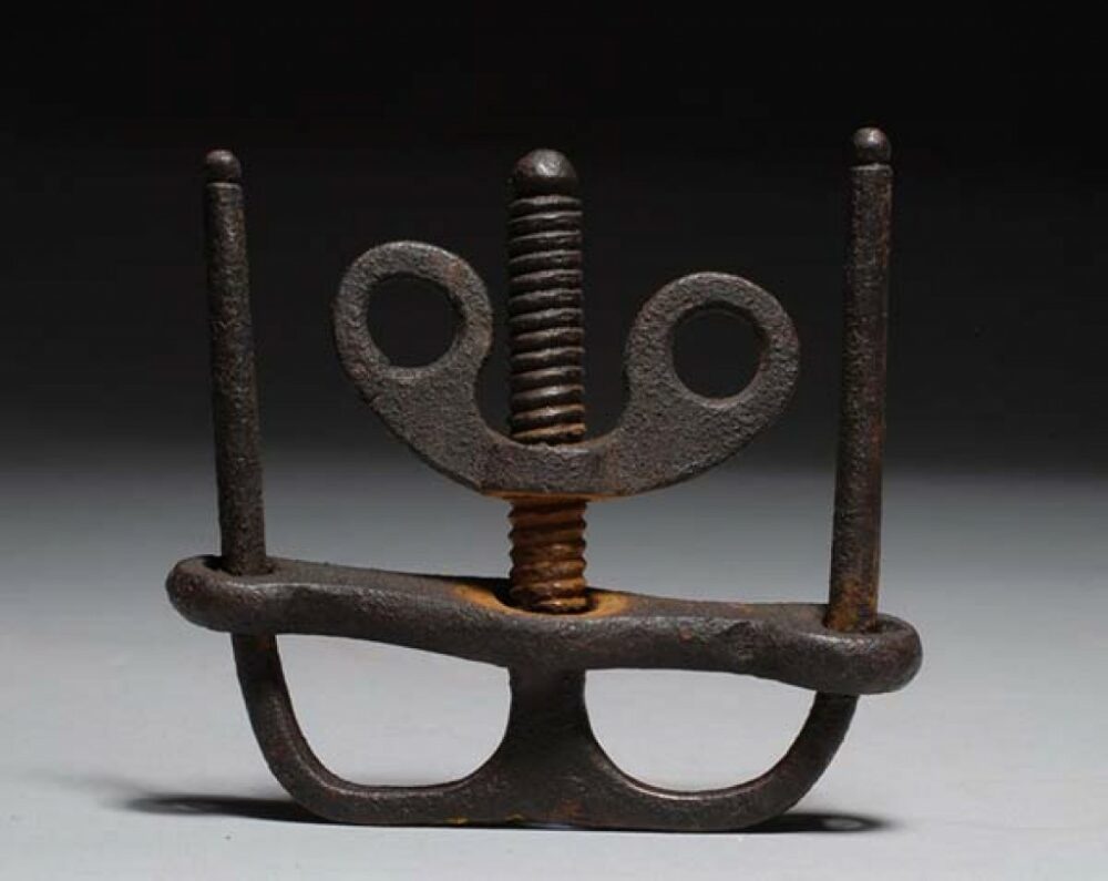 Pilliwinks - medieval torture device