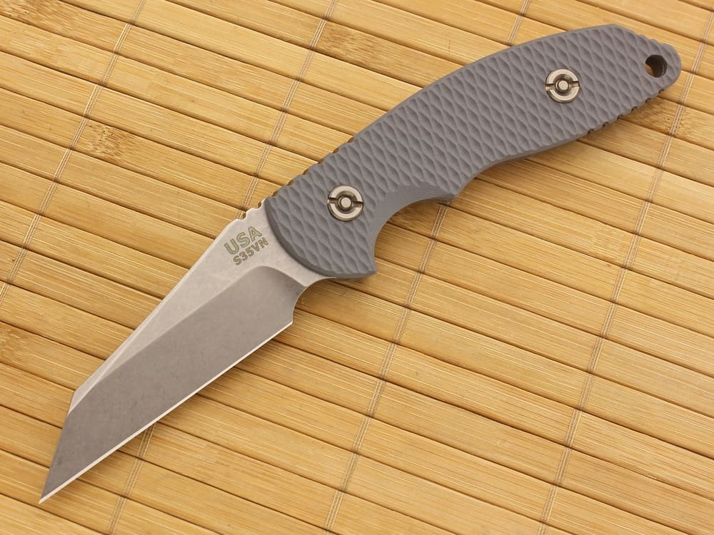 Wharncliffe - knife blade shape