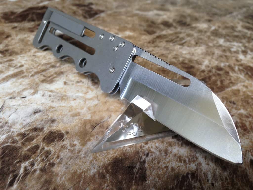 SOG Access Card 2 - self defense knife