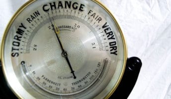 How to Use a Barometer To Understand Weather and Air Pressure - 74