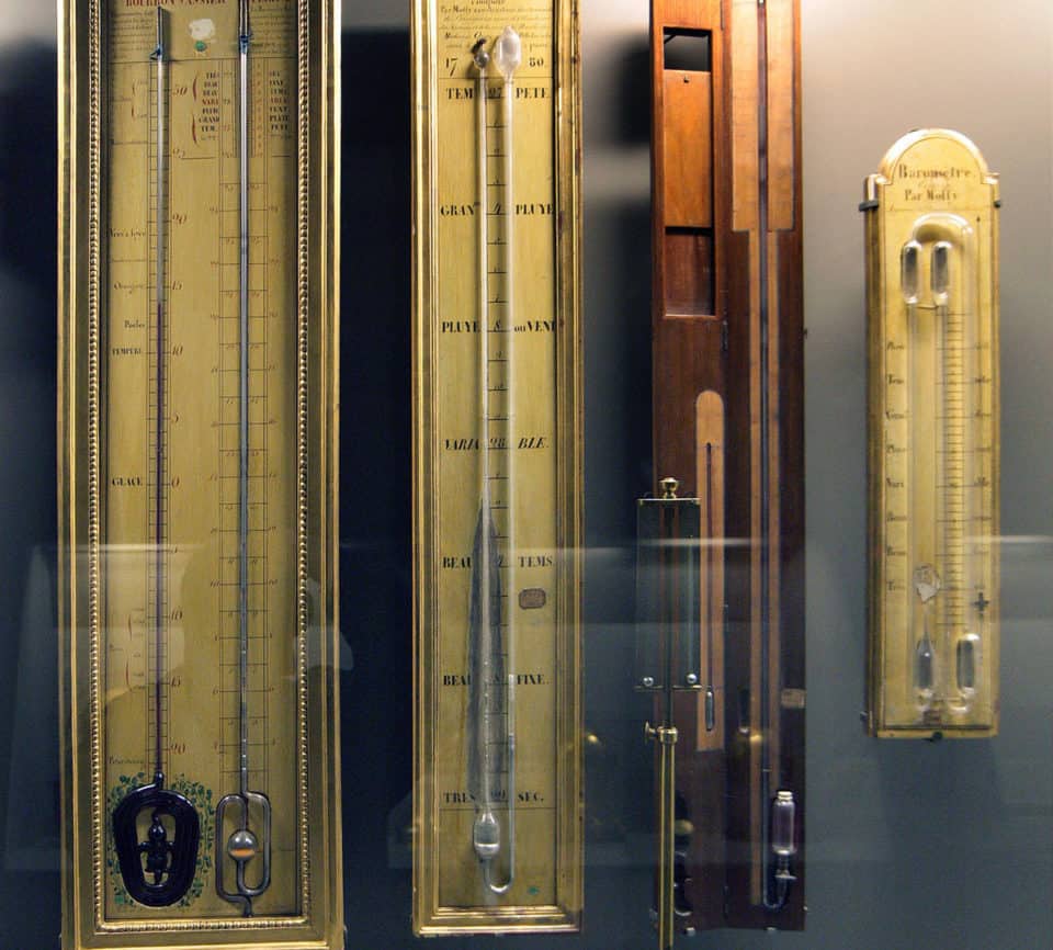 How to Use a Barometer To Understand Weather and Air Pressure - 56