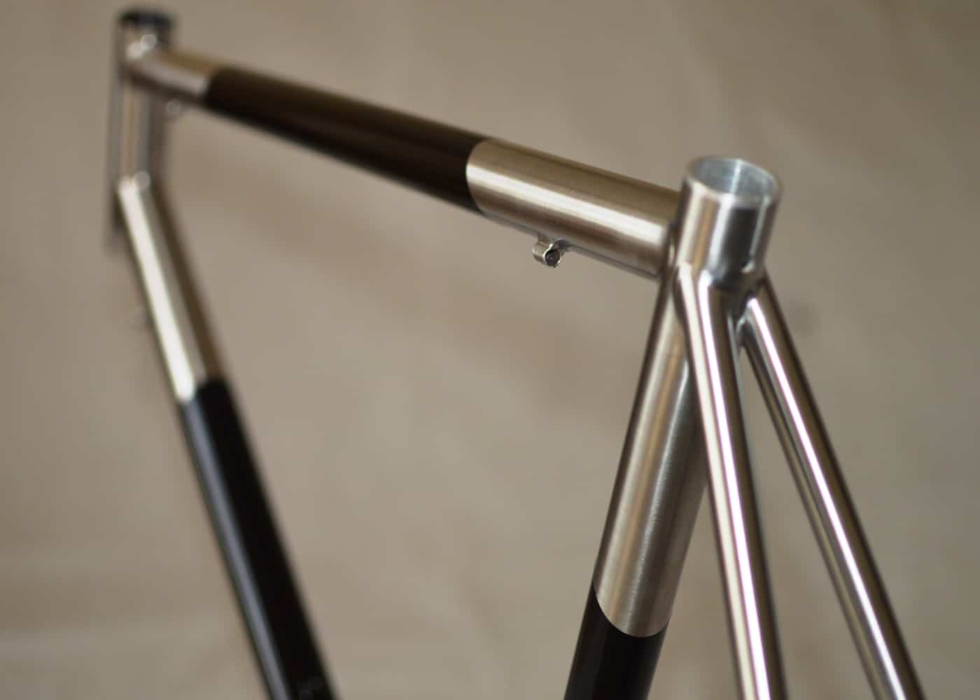 Steel Frame - choosing hybrid bicycle