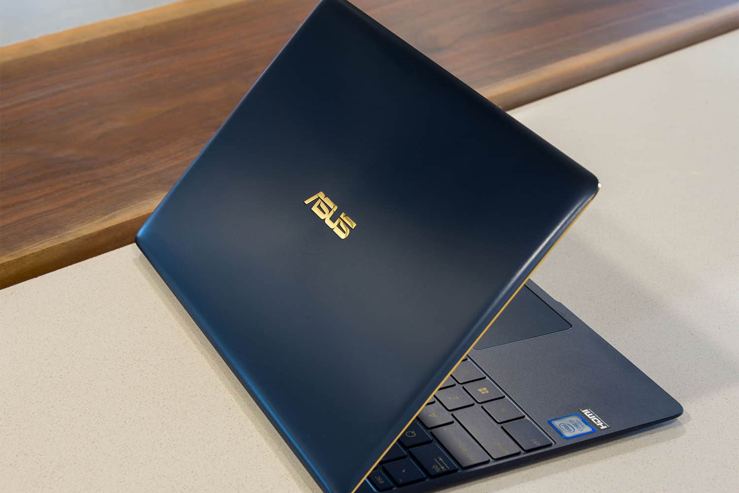 Asus - laptop brand