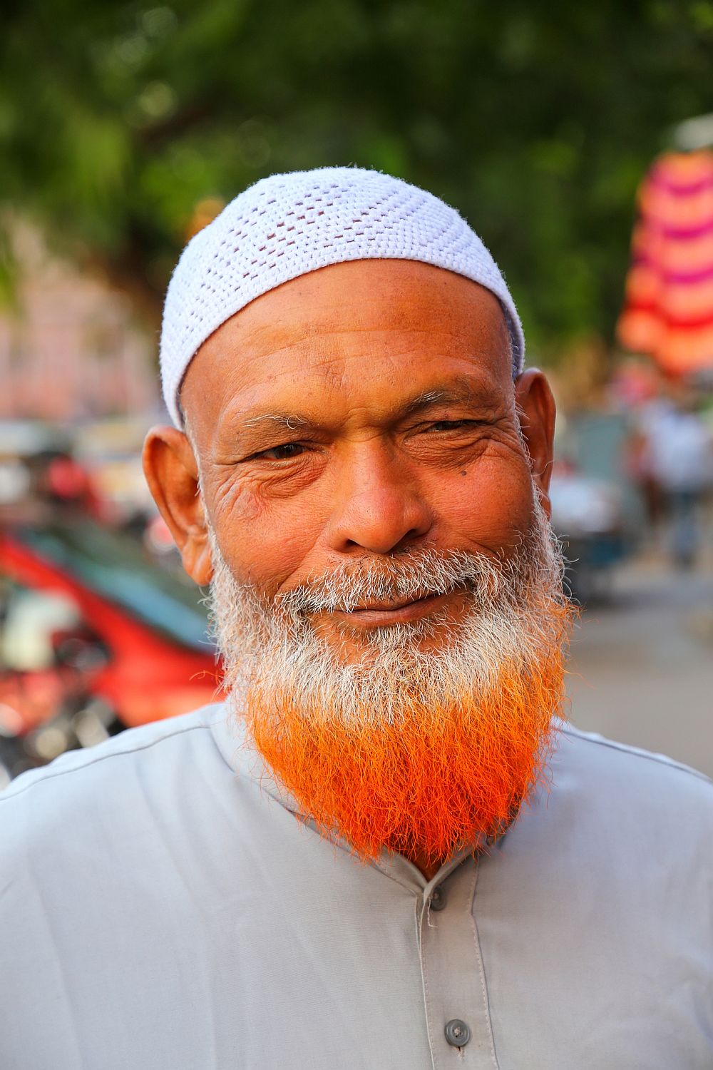 Beard dye for men