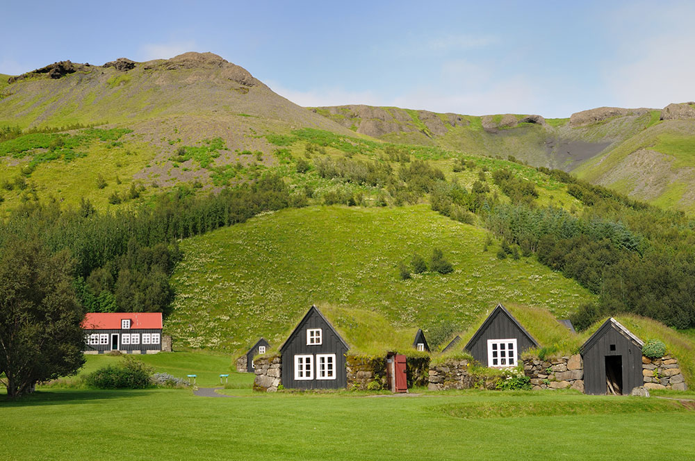 Iceland-places-to-visit-Skogar-Village