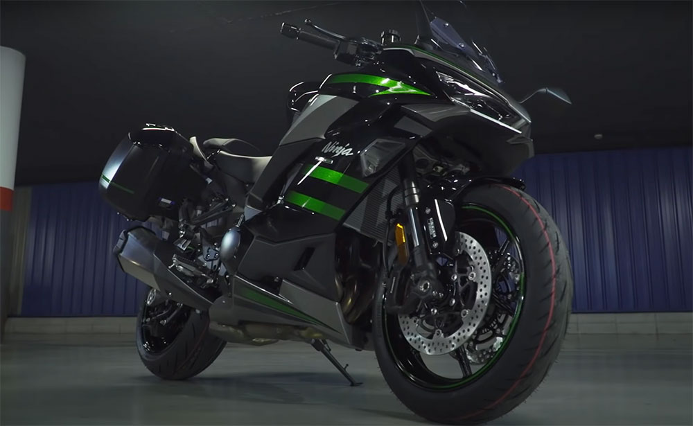 Sport Tourer Motorcycle - Kawasaki Ninja 1000SX