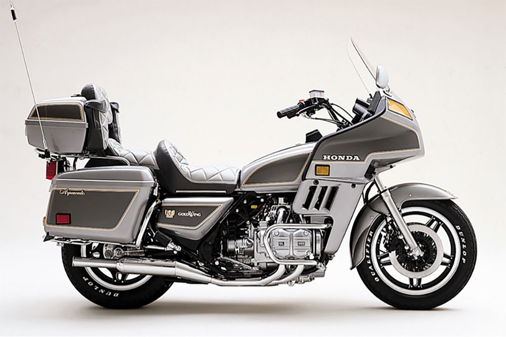 Touring Bike – Honda GoldWing GL1100