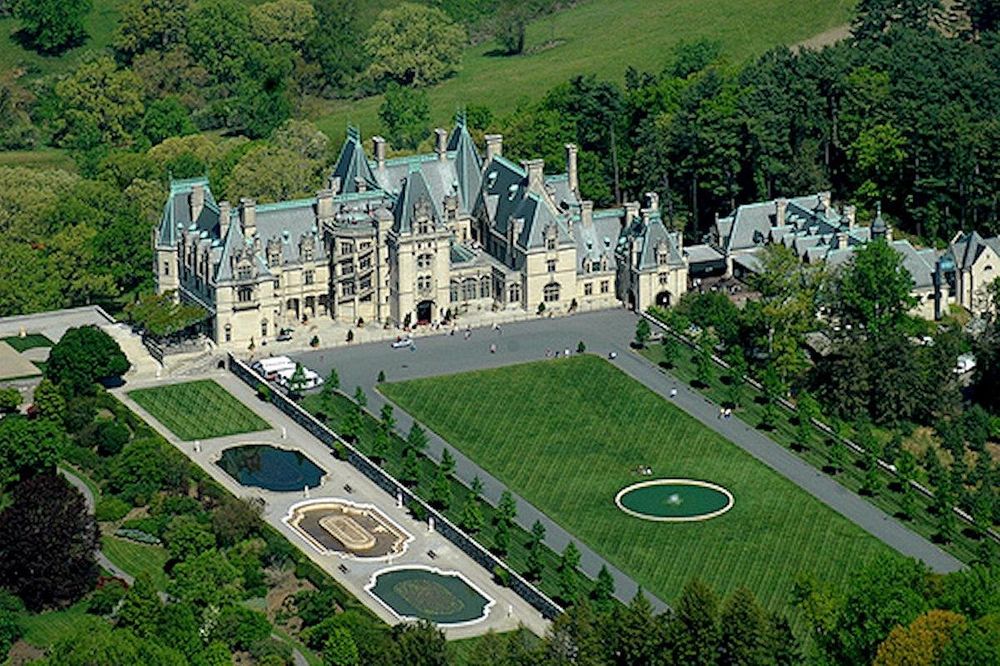 The Biltmore Estate is One of the Grandest Houses in the World