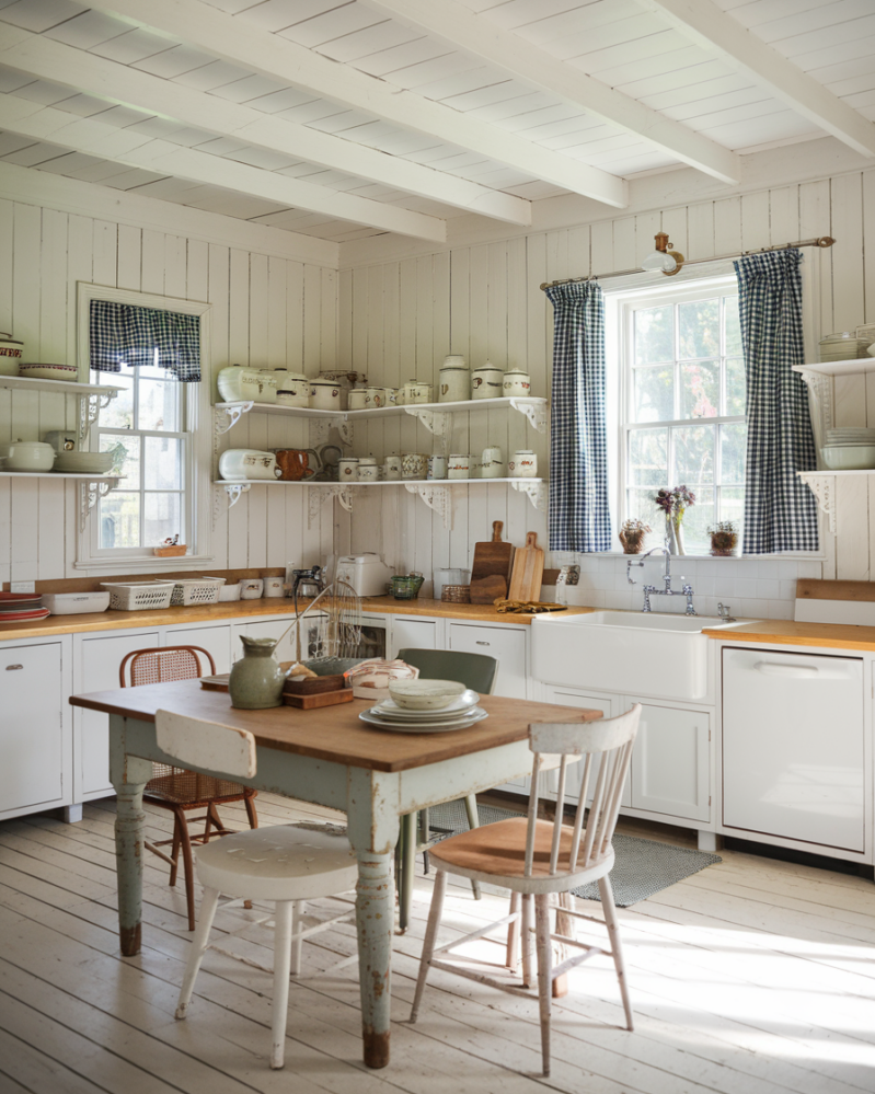 21 Cabin Kitchen Ideas That Feel Rustic, Warm, and Wonderfully Lived-In