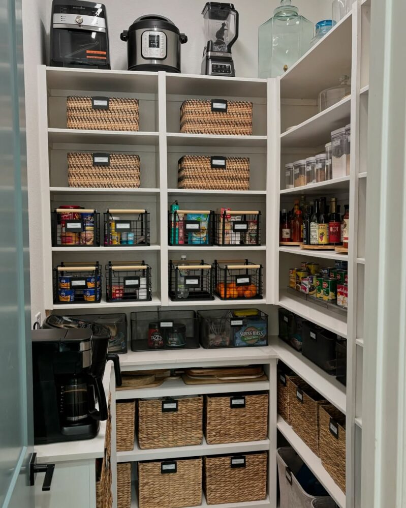 23 Pantry Organization Ideas That Maximize Space and Efficiency