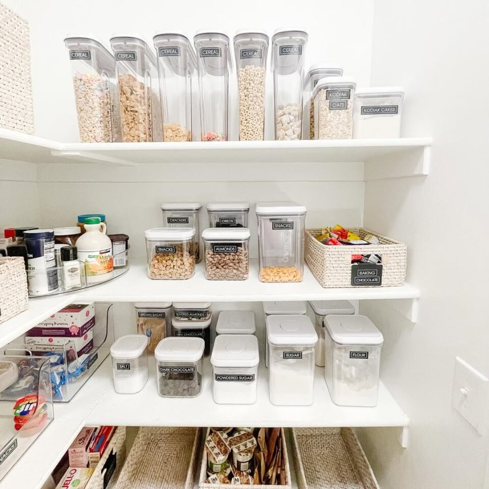 23 Pantry Organization Ideas That Maximize Space and Efficiency